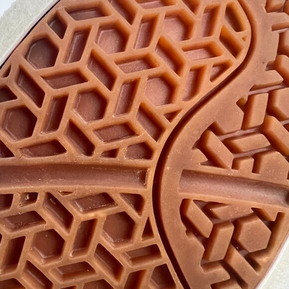 Nurse Mates Align Farrah Ruffle Leather Slip On Sneaker Shoes White Size 8.5 - Picture 13 of 13